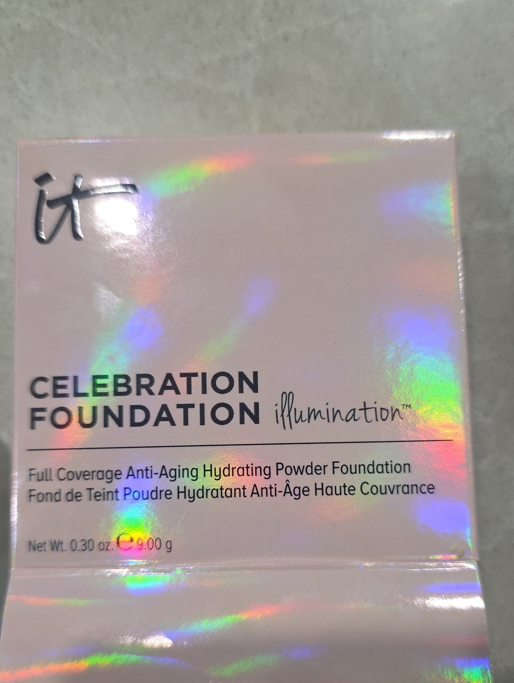 It Celebration Foundation (light) Pressed powder